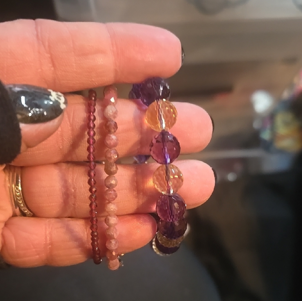 Elegant Purple and Gold Beaded Bracelet